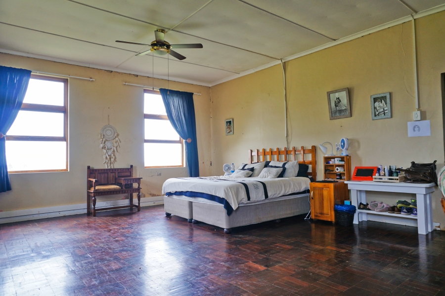 5 Bedroom Property for Sale in East London Rural Eastern Cape